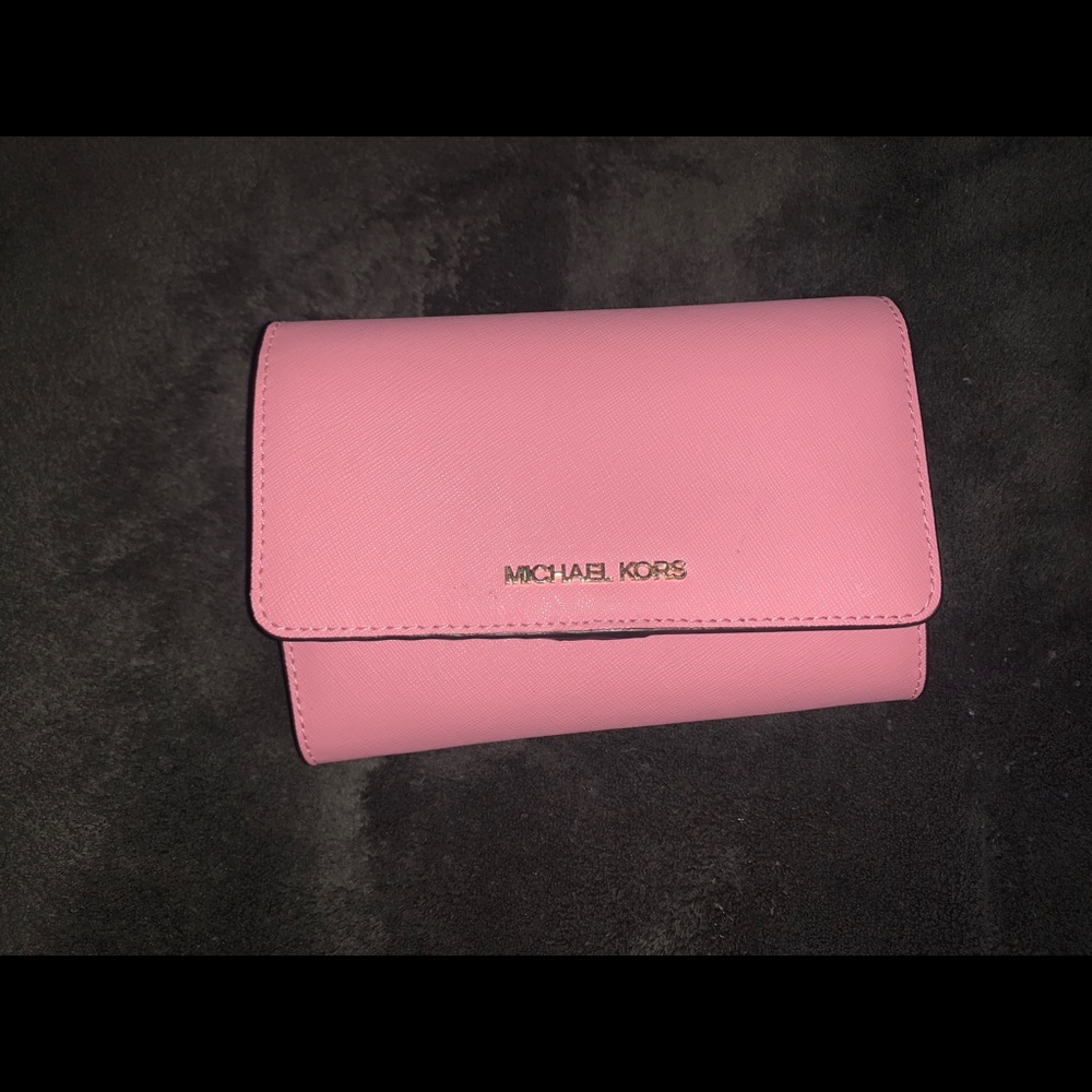 Michael Kors Jet Set Travel Crossbody